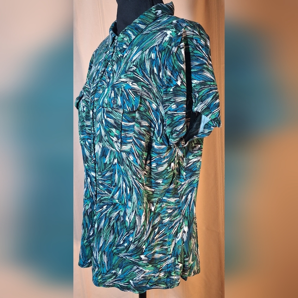CHRISTOPHER & BANKS Blue and Green Patterned Casual Shirt - Picture 3 of 6